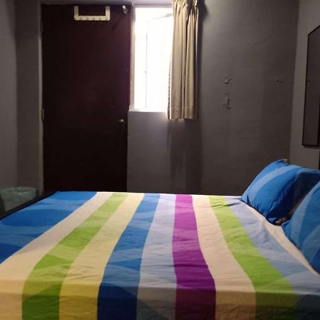 Raizzy'S Guesthouse Kuala Lumpur Exterior photo